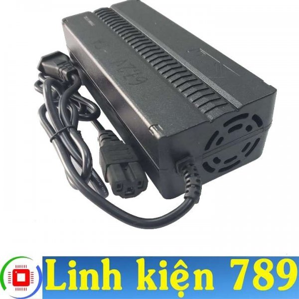 Sạc ắc quy 60V Pin Lithium 16S 3.7V 67.2V 5A tự ngắt khi đầy